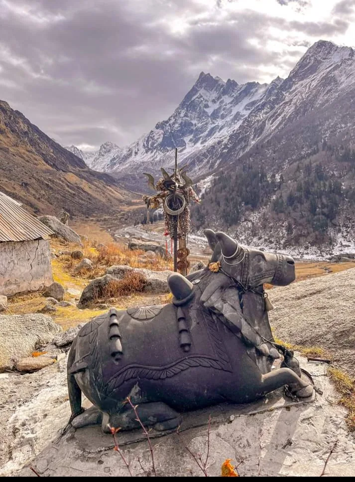 The stone Nandi at the head of the Har Ki Dun valley